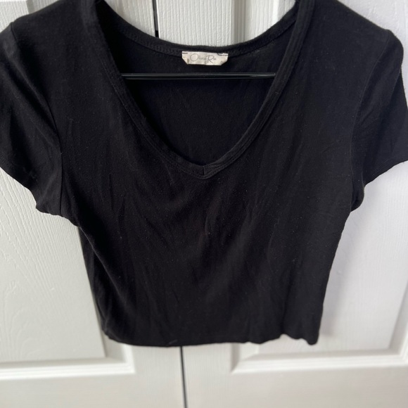 Black and white crop top! - Picture 3 of 3